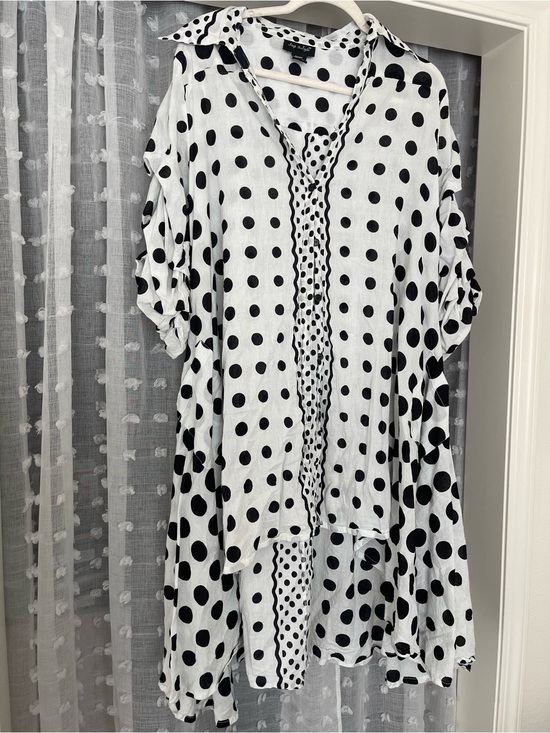 Step In Style Dresses & Skirts - Polka Dot Puff Sleeve Women’s Dress - Black on White